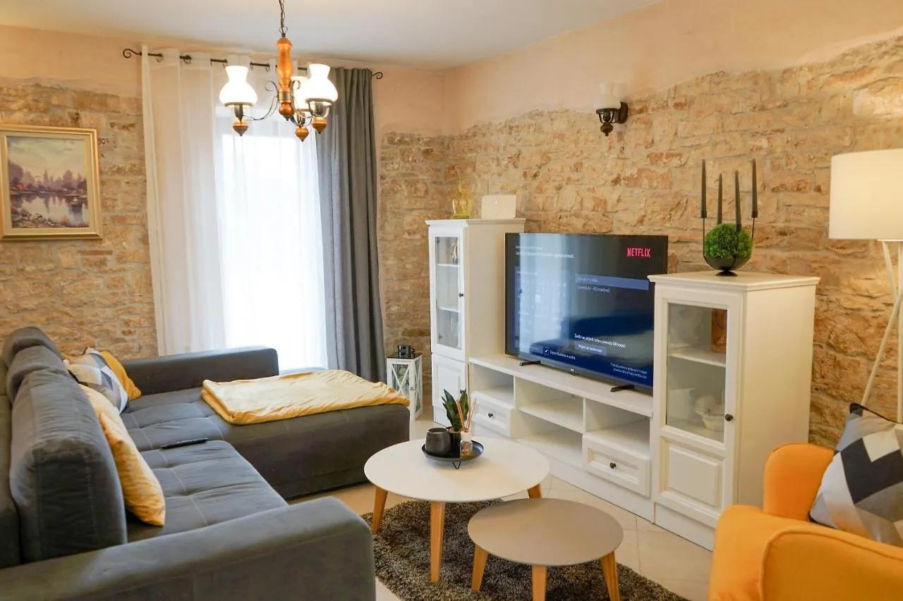 Leon With Private Pool Villa Sveti Petar u Sumi 0*,