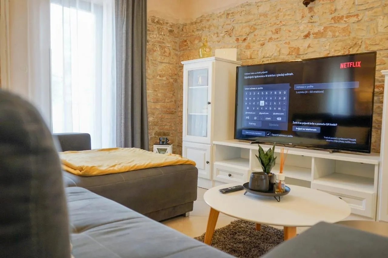 Leon With Private Pool Villa Sveti Petar u Sumi 0*,